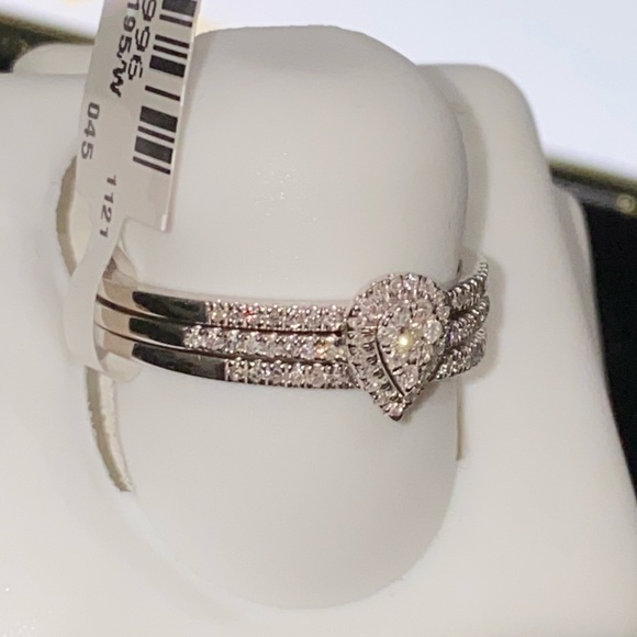 Stunning 10k white gold vermeil real genuine natural diamond bridal ring set - Picture 4 of 4